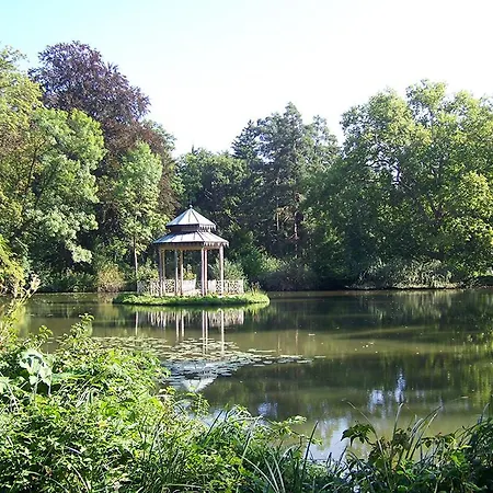 Bel Parisien Parc Montsouris * Parijs